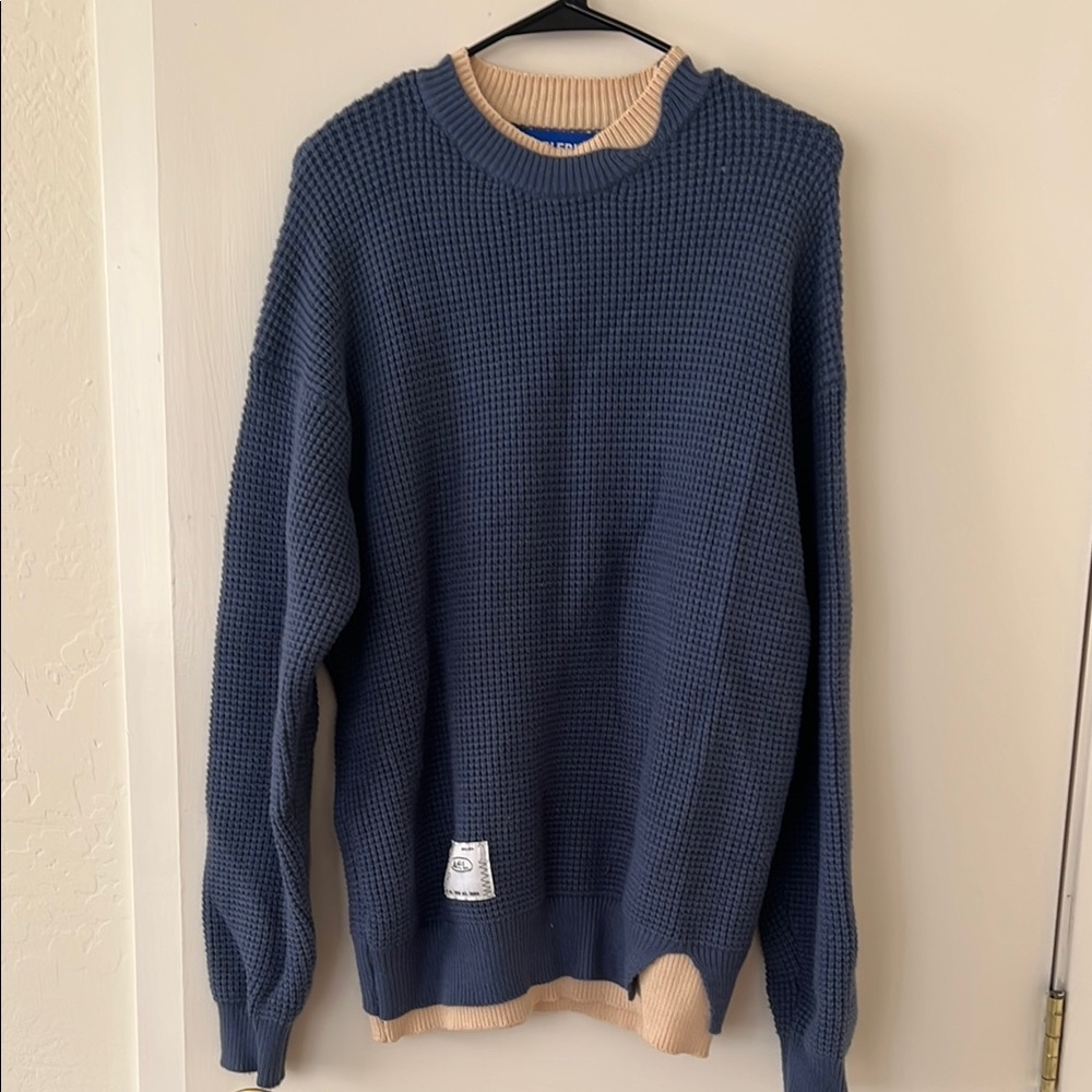 Aelfric Eden Navy and Beige Crewneck Sweater